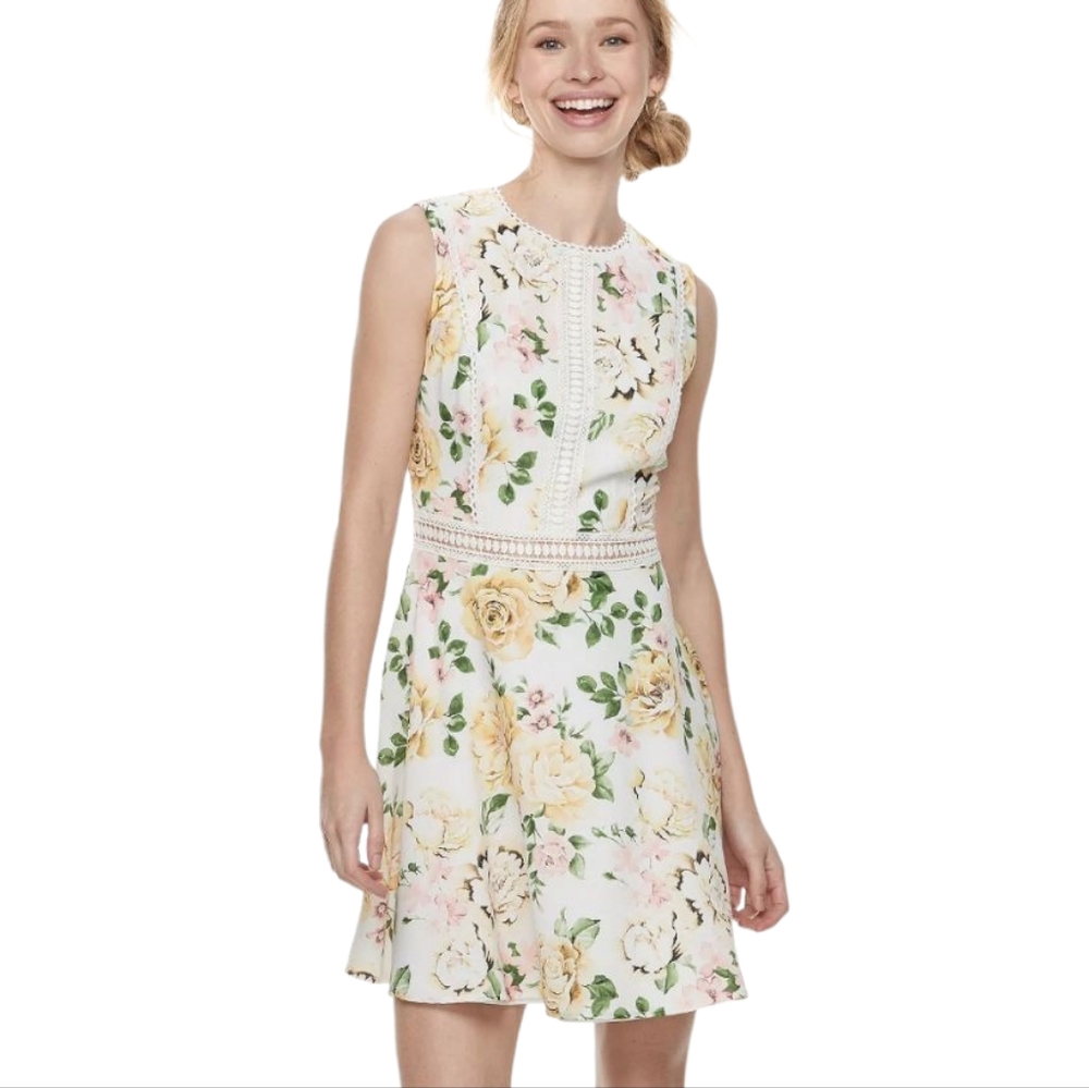 Disney Princess Super Pretty Floral Sleeveless Dress Size L